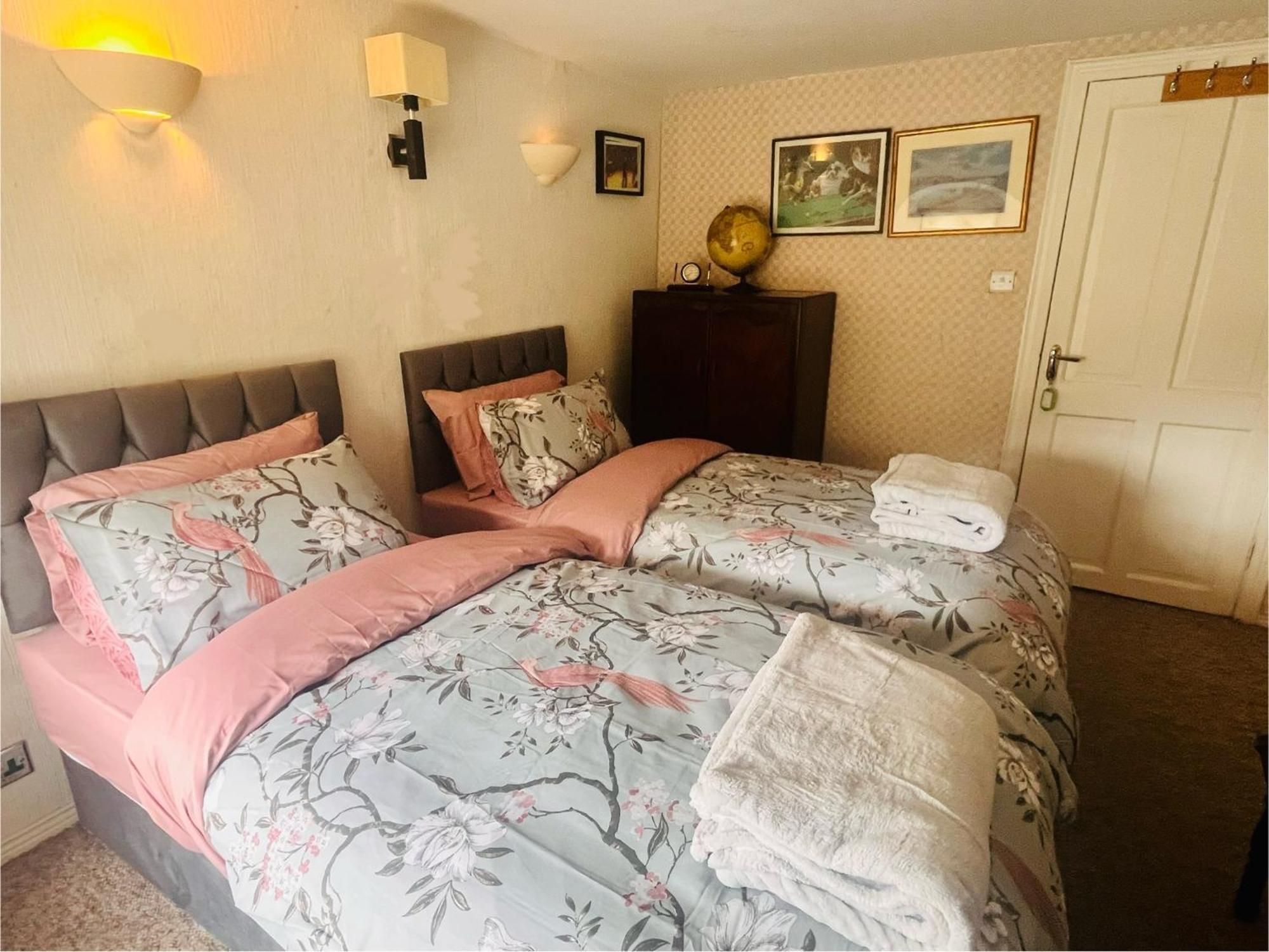 Kingfisher Lodge & Pub Castleconnell Kamer foto